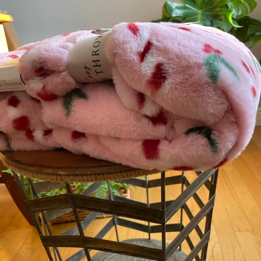 Fluffy Pink and Red Candy Cane Luxurious Super Soft 🎄Throw Blanket